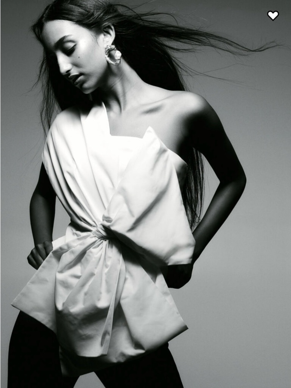 H&M White One-Shoulder Top with oversized Front Bow